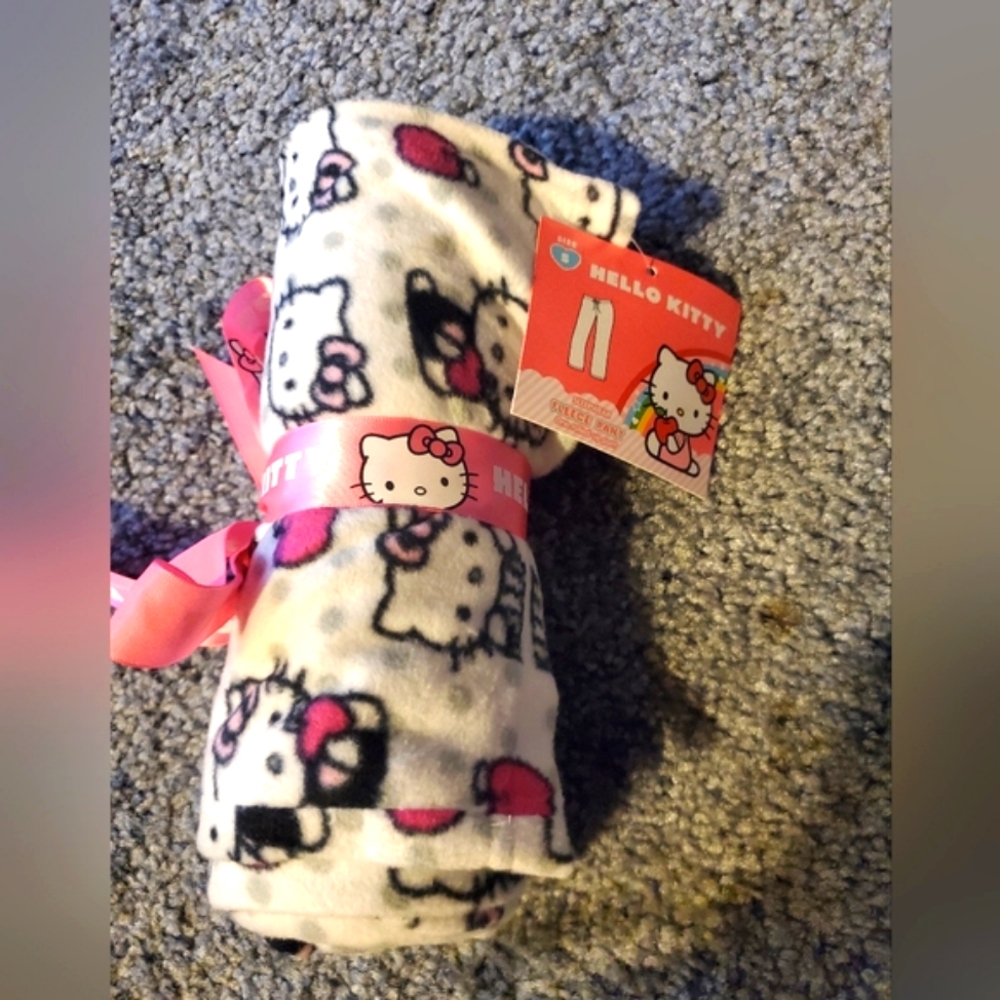 White Hello kitty pajamas
